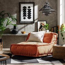 Estelle bean bag in rust.