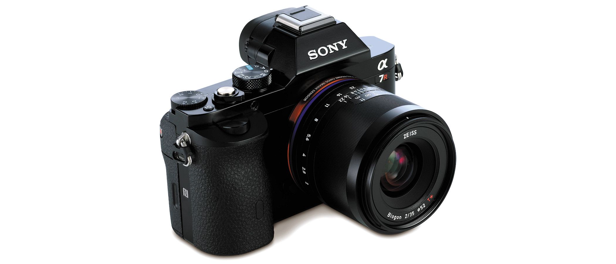 Zeiss Loxia 35mm F2 review: a classic street photography