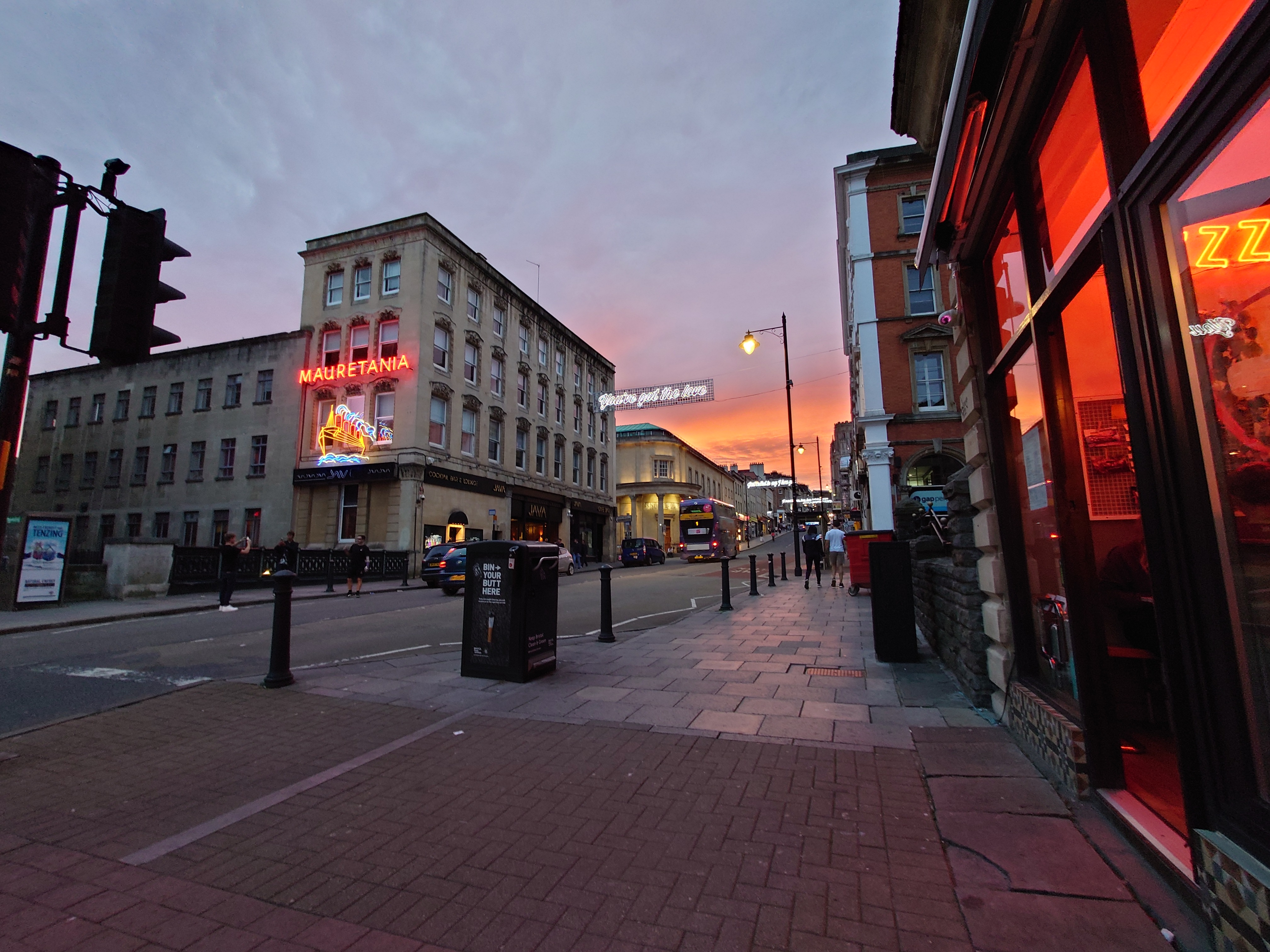 A Sony Xperia 5 III camera sample showing a sunset