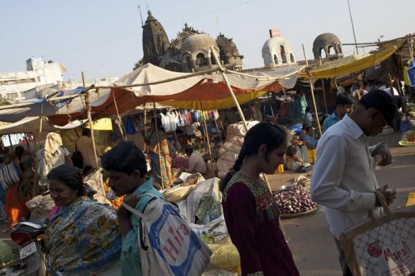 A market in down town Mumbai
