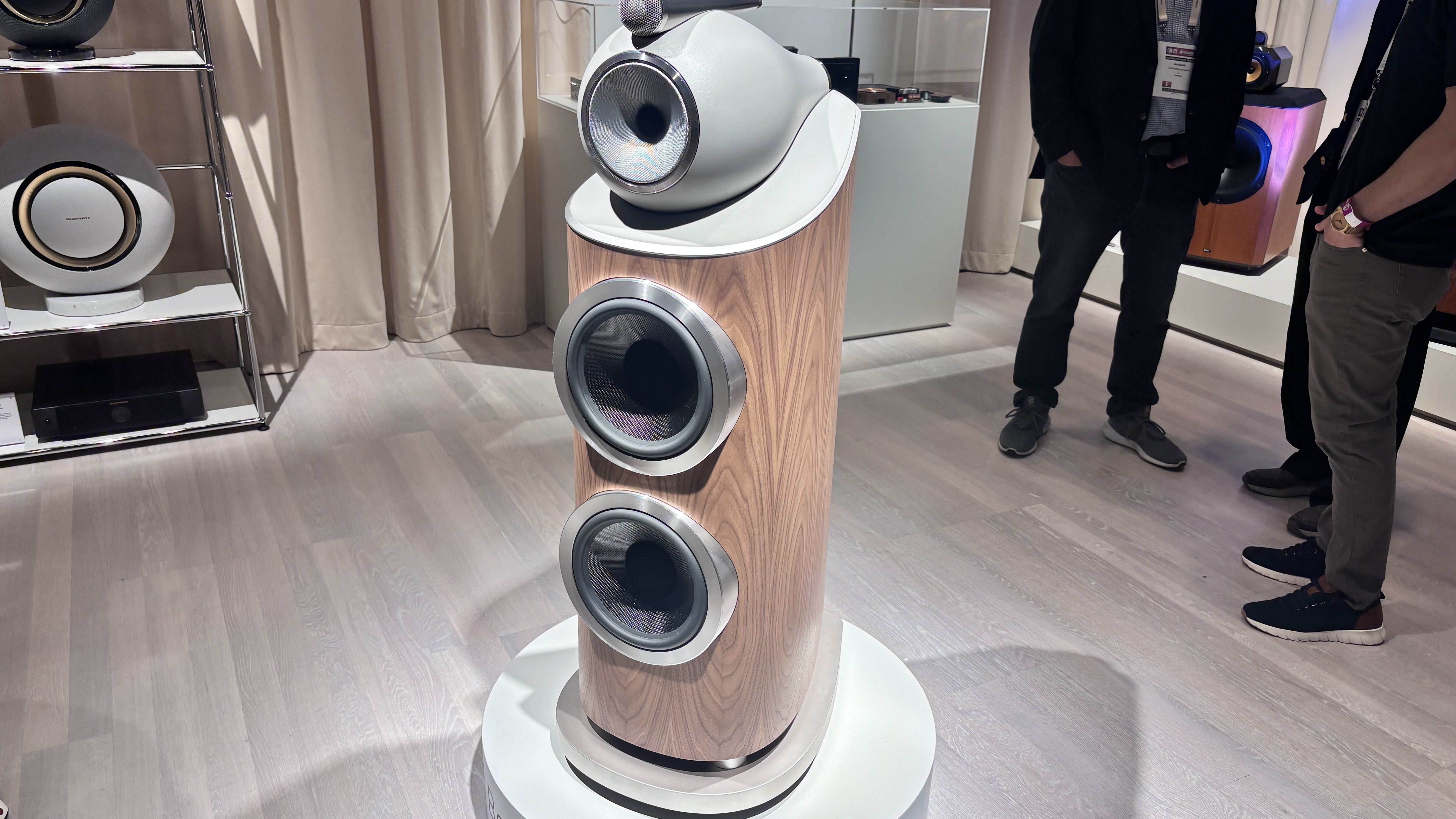 Bowers & Wilkins 800 Series Diamond D5