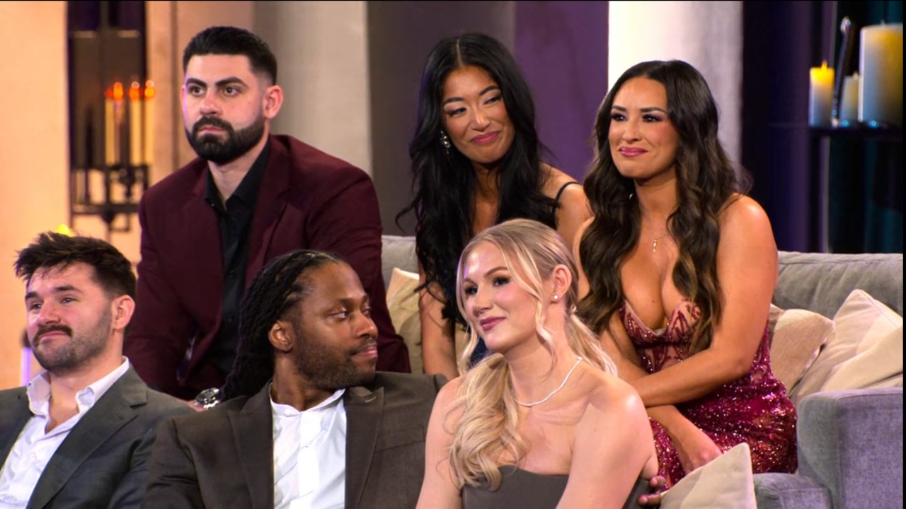 Jessica starts to cry as Love is Blind Season 10 cast look at her.