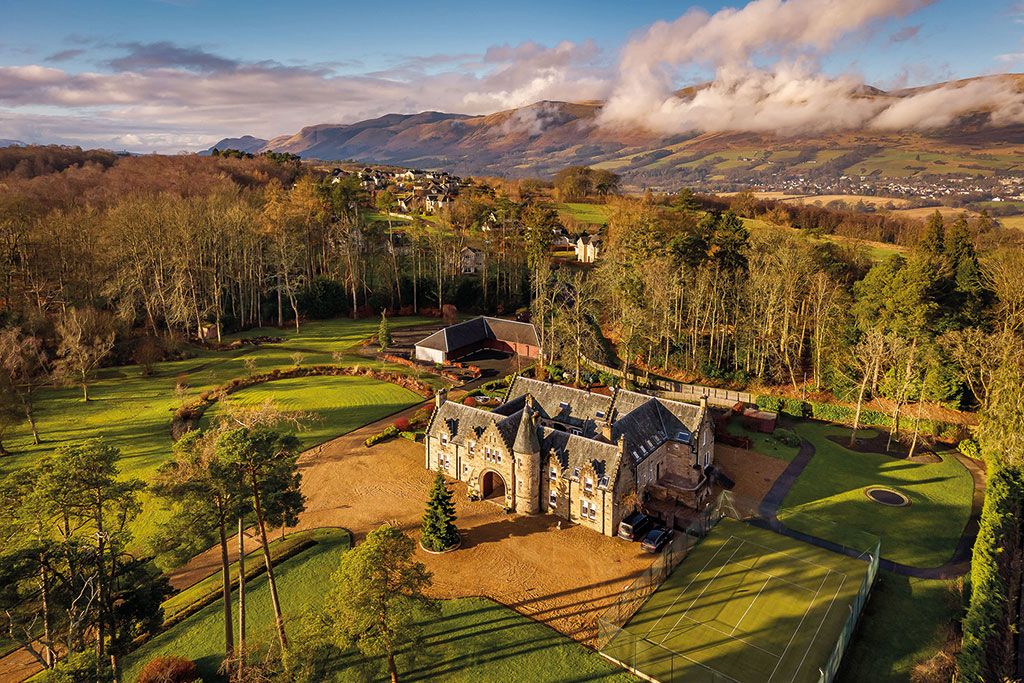 Houses for sale with sporting facilities: The Coachman&rsquo;s House, Dollarbeg, Dollar, Clackmannanshire