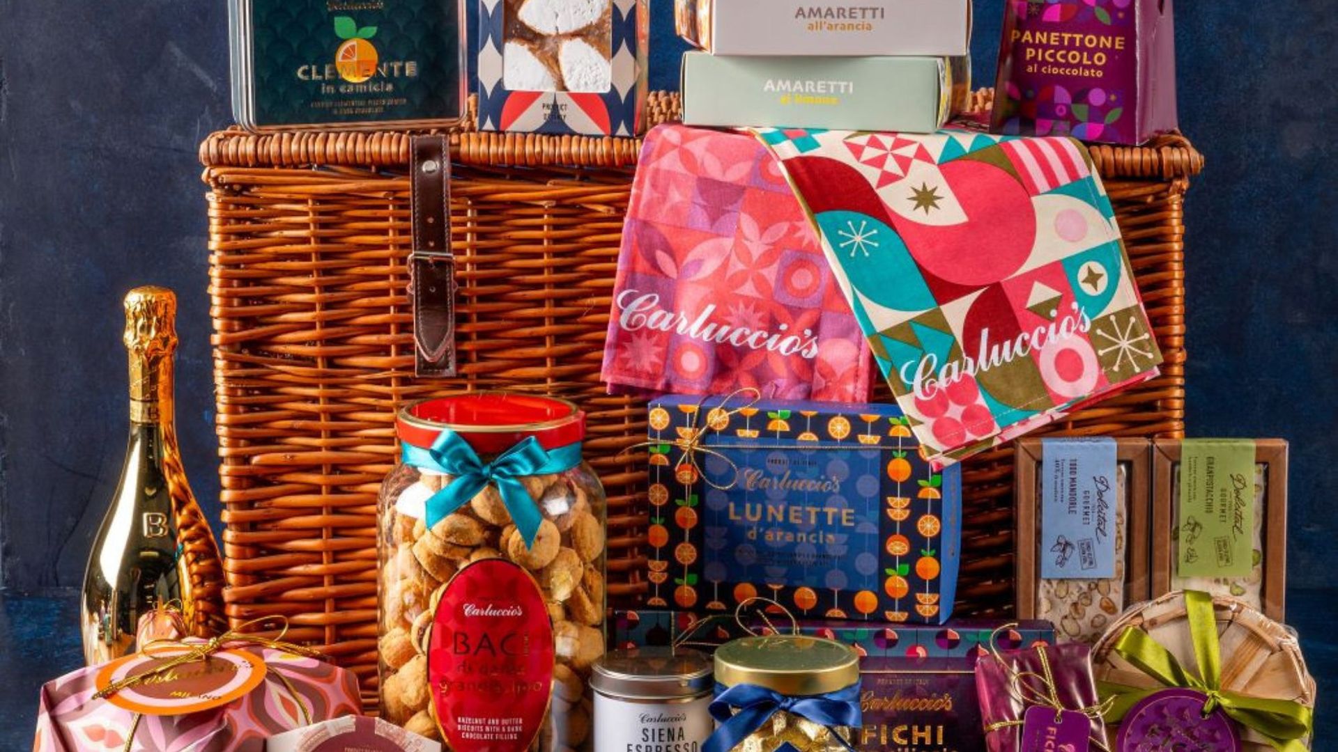 Carluccio's La Grande Collezione di Natale