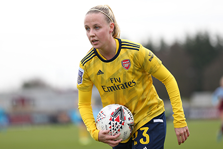 Beth Mead: England star signs new contract at Arsenal