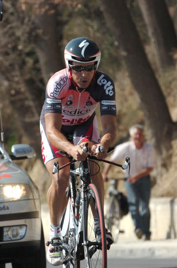 McEwen in time trial mode in 2007