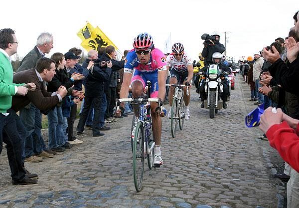 Ballan leads Boonen and Cancellara.