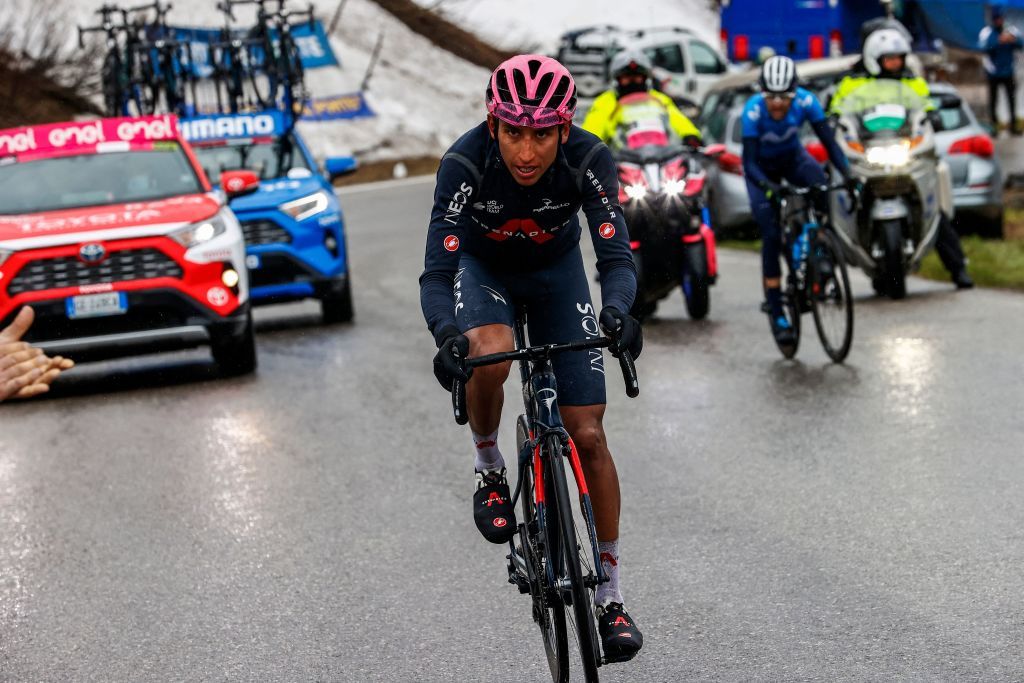Overall leader Team Ineos rider Colombias Egan Bernal rides in the final ascent during the 16th stage of the Giro dItalia 2021 cycling race 153km between Sacile and Cortina dAmpezzo on May 24 2021 Photo by Luca Bettini AFP Photo by LUCA BETTINIAFP via Getty Images