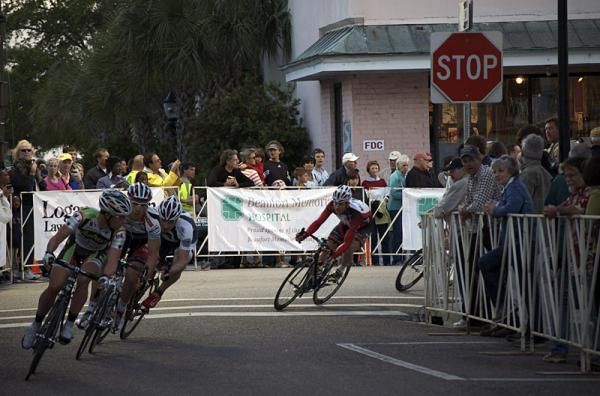 An attack gets a small gap in the men's race.