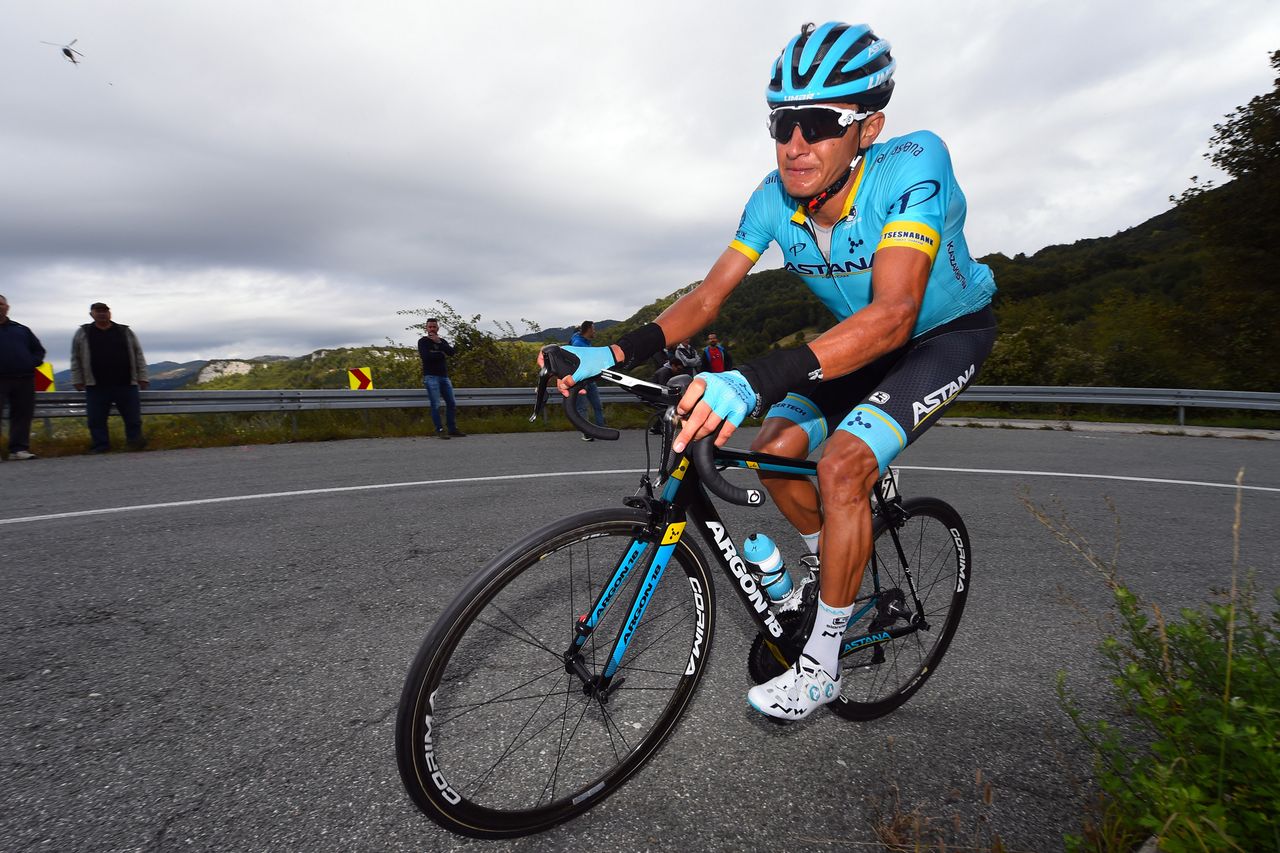 Andrey Zeits (Astana) takes on the final climb
