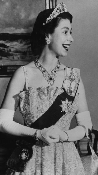 Queen Elizabeth II wearing the Nizam of Hyderabad tiara