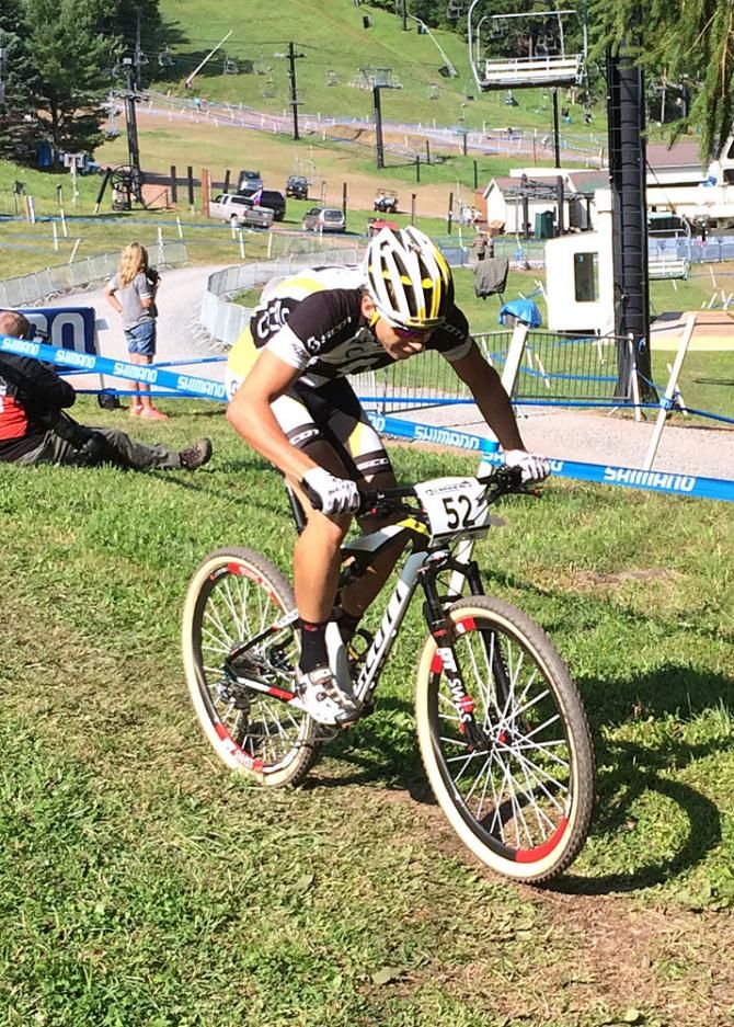 Andri Frischknect (Scott Odlo) racing the eliminator qualifying