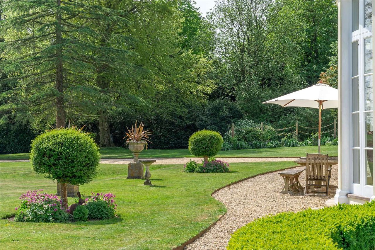 Property for Sale - Peasemore House in Berkshire
