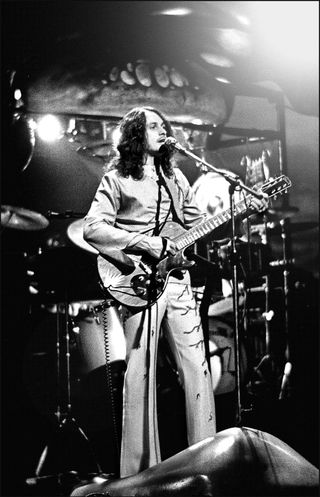 Jon Anderson live on stage with Yes in Stoke-on-Trent, May 17, 1975.