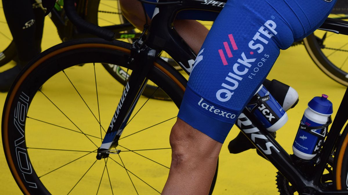 Niki Terpstra - the race winner - wears leg warmers cut just above the knee for some extra warmth on the thighs