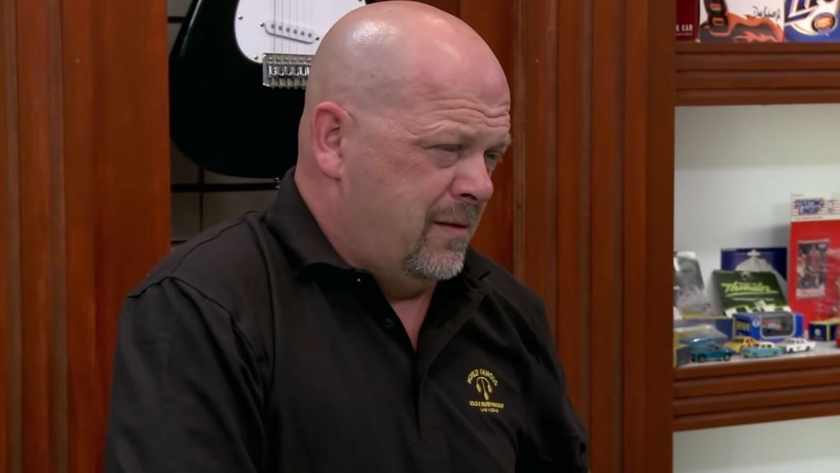 Pawn Stars' dispute grows as mom seeks restraining order