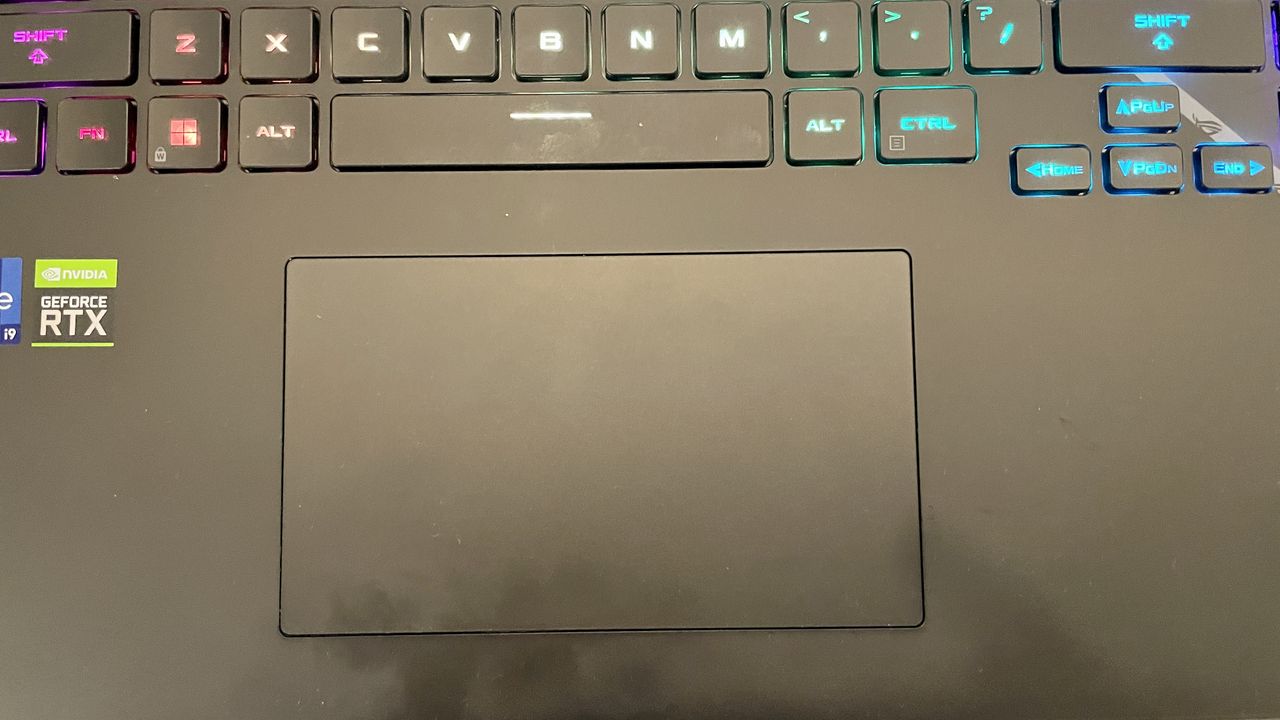 Asus ROG Strix Scar 17 (2022) G733Z