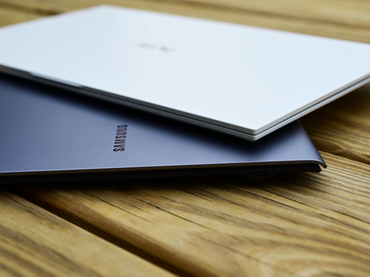 Samsung Galaxy Book S Review Swift