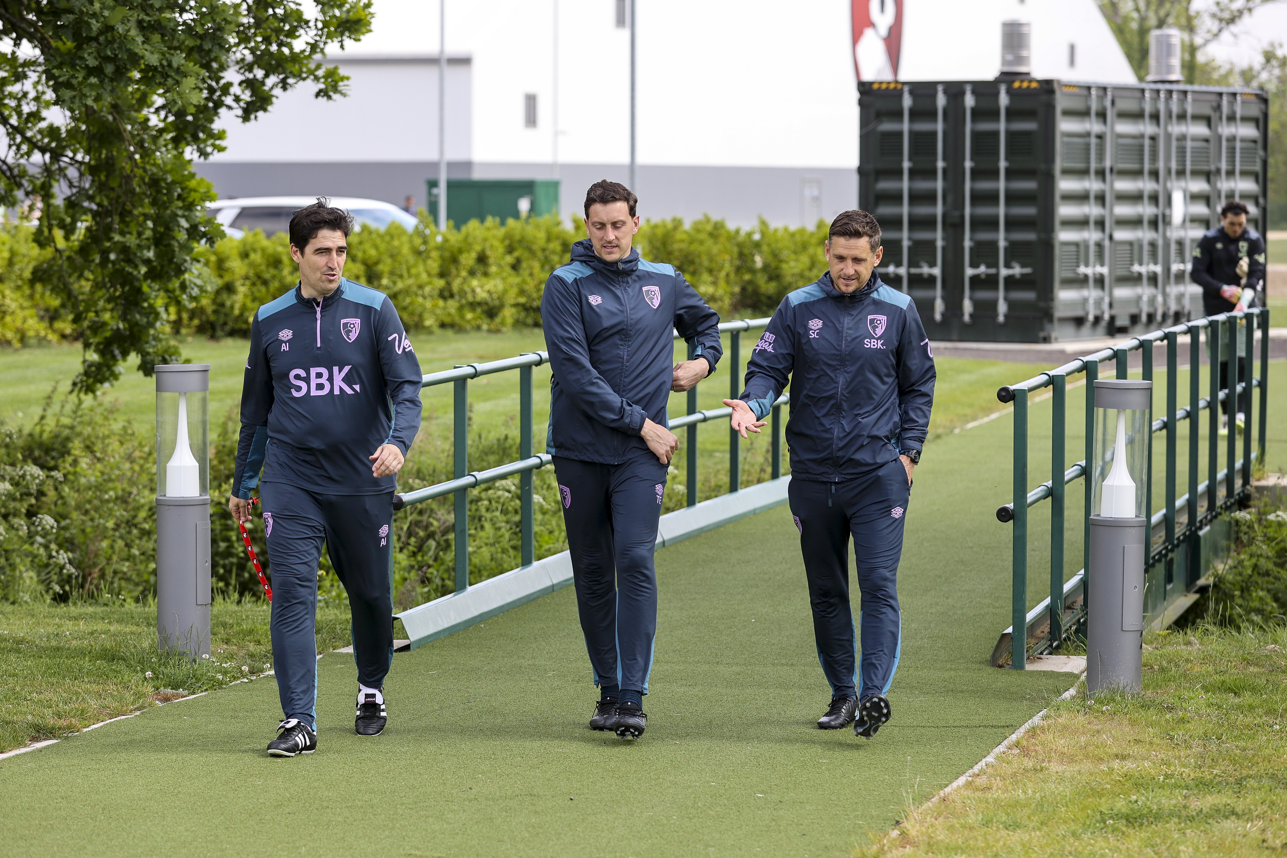 Head Coach Andoni Iraola of Bournemouth with assistants Tommy Elphick and Shaun Cooper during a training session (Photo by Robin Jones - AFC Bournemouth/AFC Bournemouth via Getty Images)