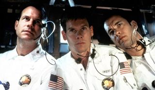 Apollo 13 Bill Paxton Kevin Bacon Tom Hanks looking concerned