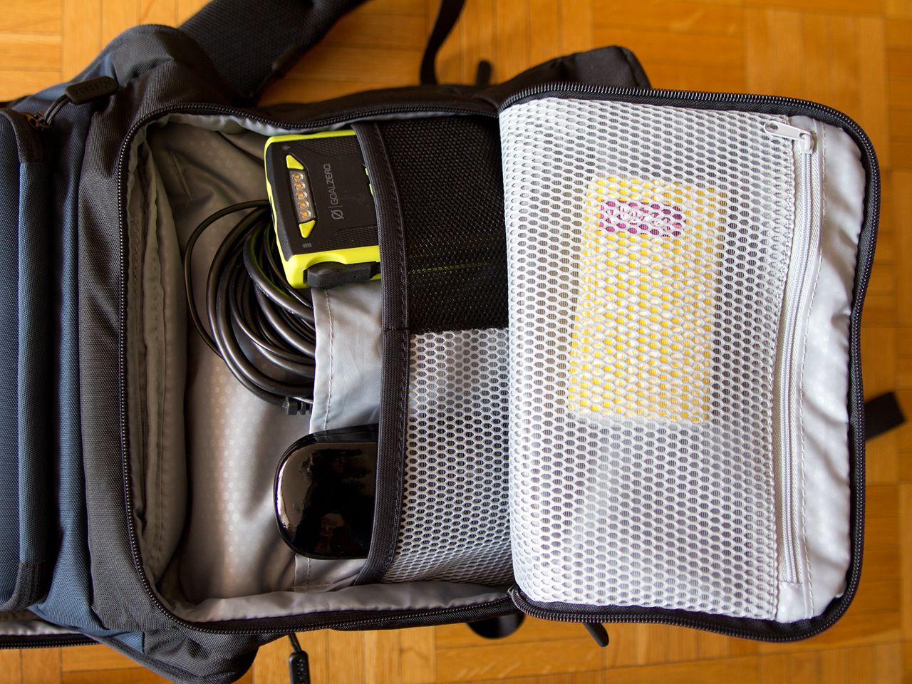 Speck MightyPack front flap