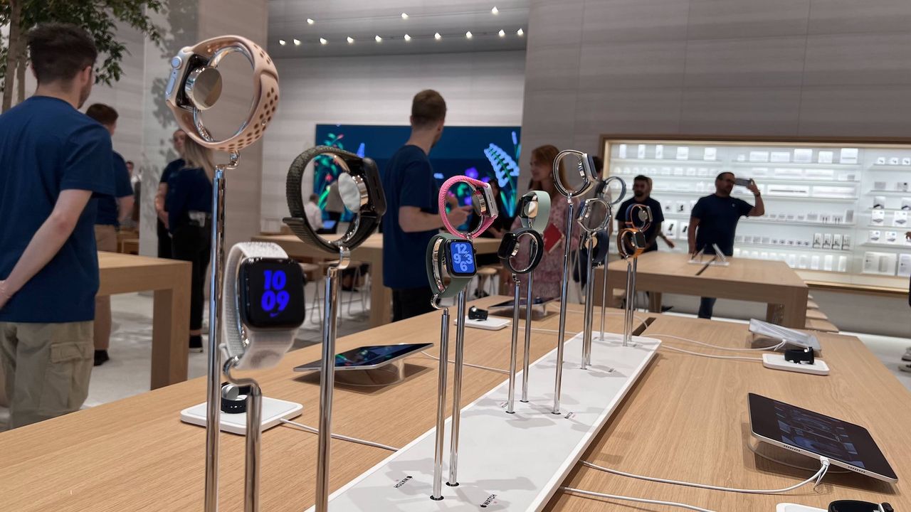 Inside the Apple Store in Knightsbridge, London