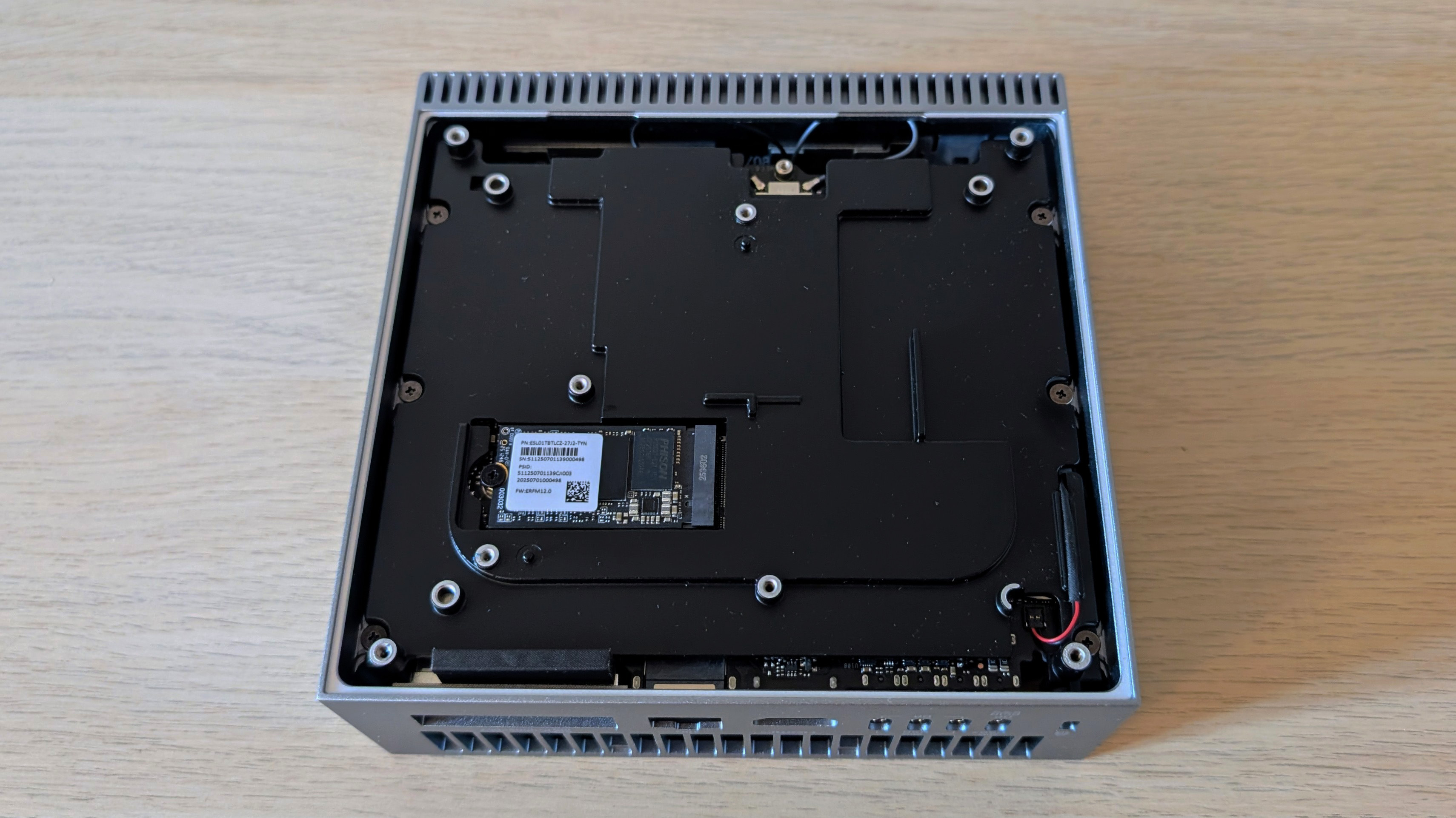 The Asus Ascent GX10 on a desk