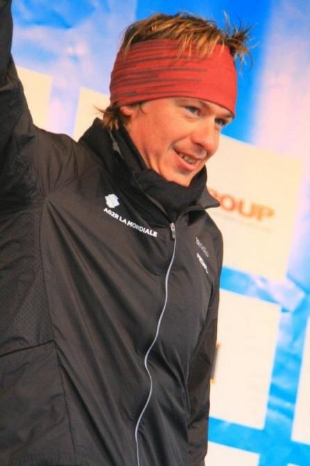Yauheni Hutarovich (Ag2r La Mondiale) gets warm after his third-place finish