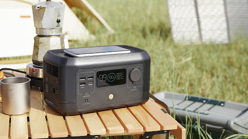 An angled look at the EcoFlow RIVER mini Portable Power Station