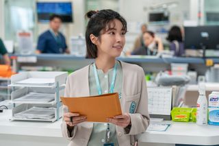 Ha Young as Cheon Jang-mi in 'The Trauma Code: Heroes on Call.'