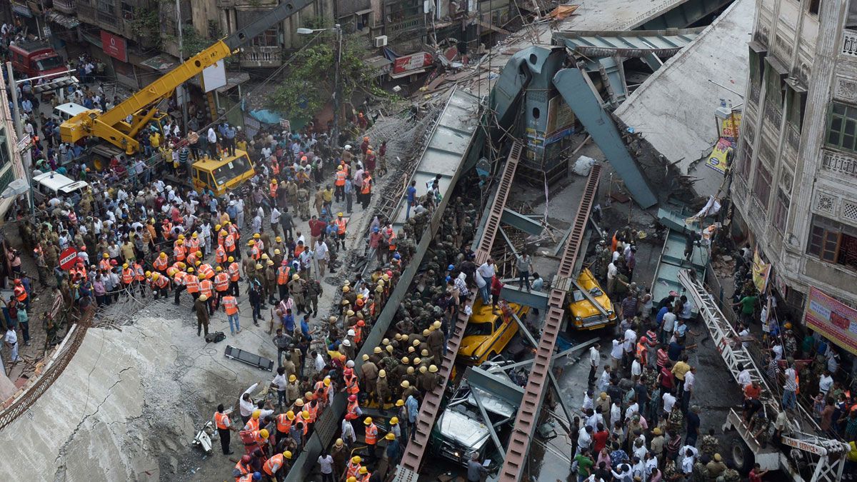 Kolkata flyover collapse