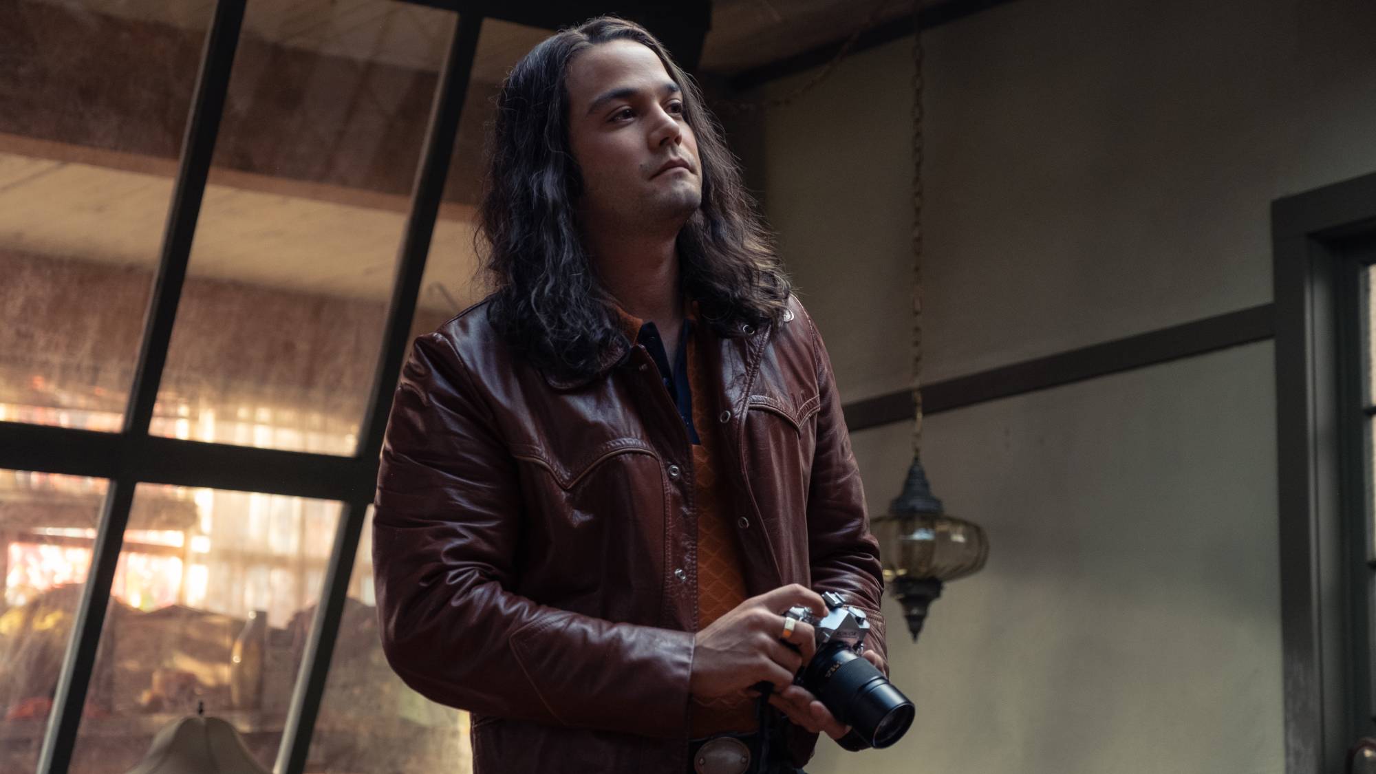 Daniel Zovatto dans le rôle de Rodney Alcala dans 