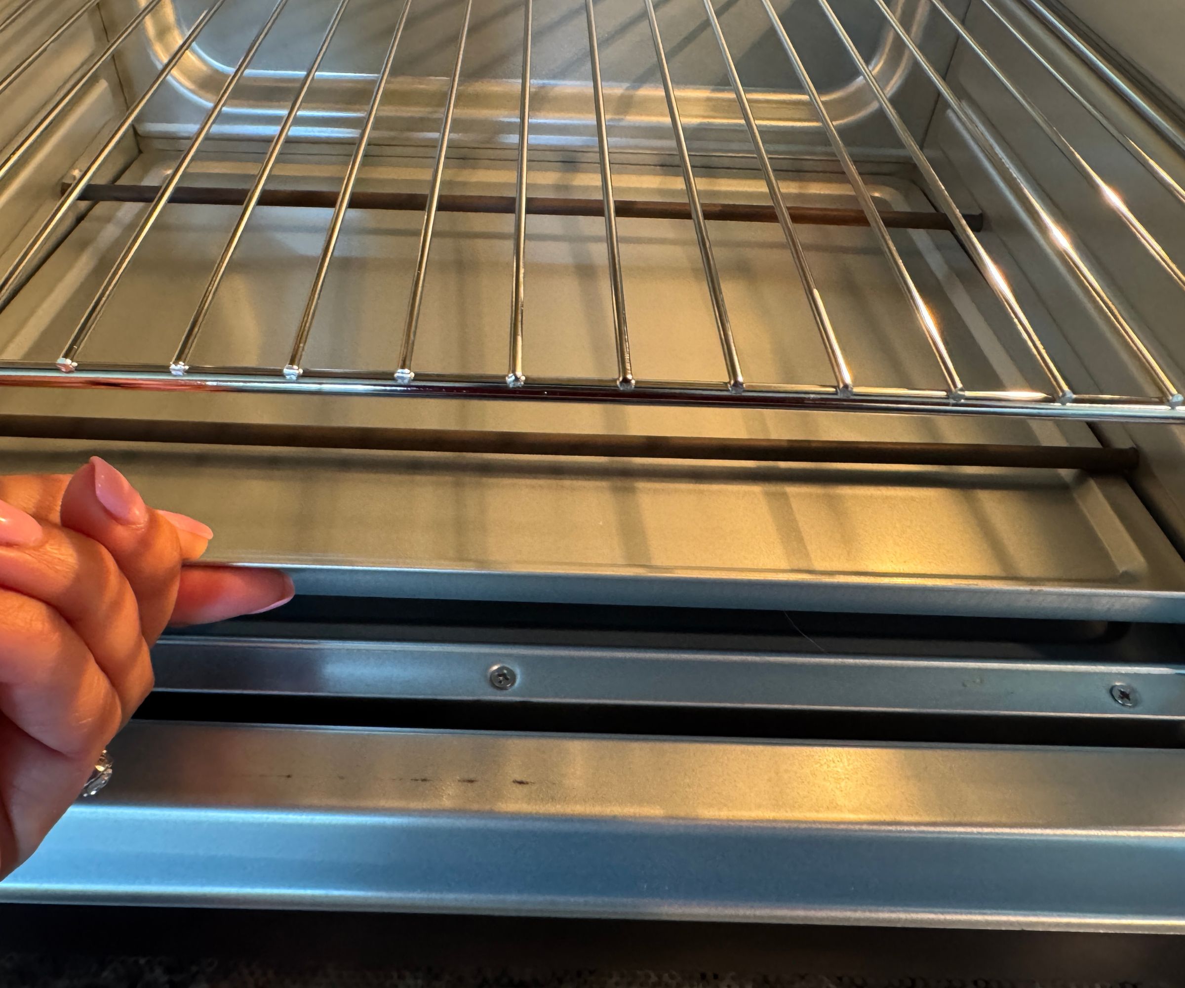 A close up of the steel wire trays inside the Typhur Sync Oven
