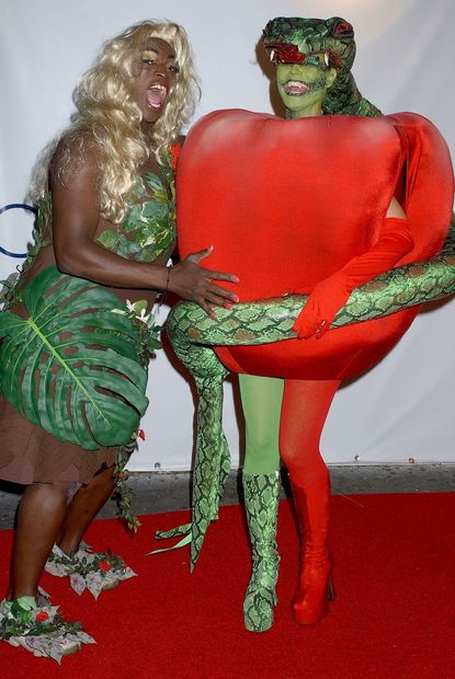 Seal and Heidi Klum as Eve and the Forbidden Fruit 