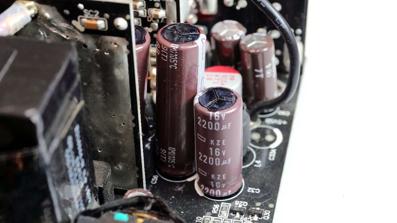 Corsair RM1000x (2021)