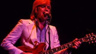 OAKLAND - DECEMBER 10: Justin Hayward performs with the Moody Blues at the Oakland Coliseum Arena on December 10, 1978 in Oakland, California. (Photo by Ed Perlstein/Redferns/Getty Images)