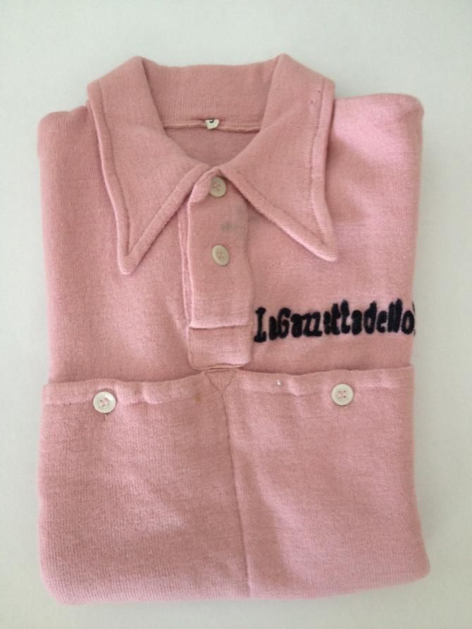 Giuseppe Minardi's pink jersey from 1954