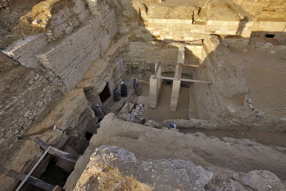 burial of ancient Egyptian princess south of Cairo