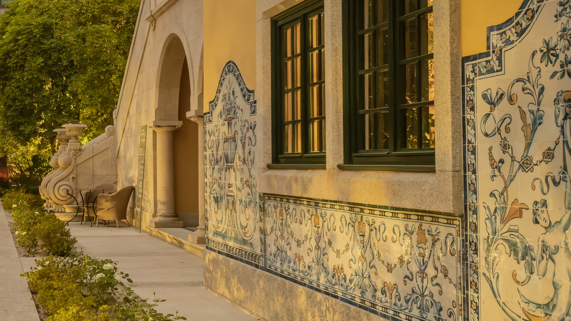 Azulejo tiles on the walls at Palacete Severo