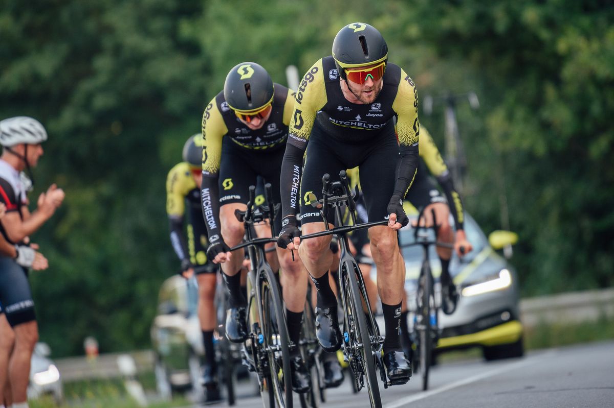 Mitchelton-Scott in the opening TTT of the Czech Tour 2020