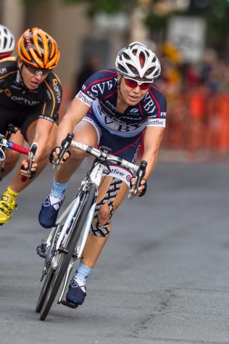 Shelley Olds (TIBCO) tries an attack early in the race.