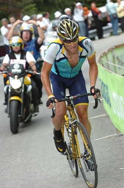 Lance Armstrong (Astana) could not reach Pellizotti and faded.
