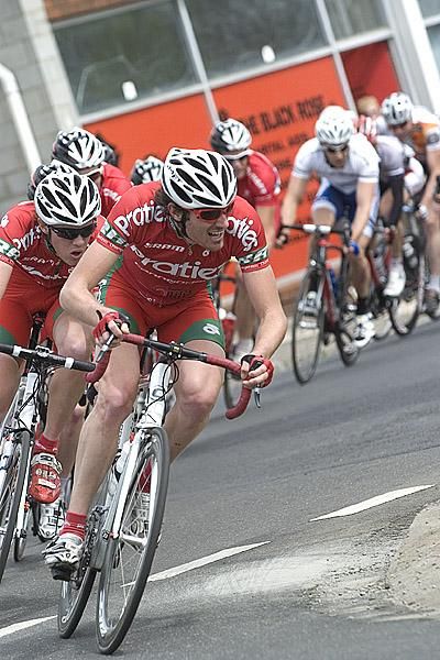 Dylan Newell (Praties) from Victoria leads the peloton out of the home straight in East Devonport.