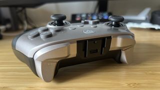Close up on bumper buttons and triggers on EasySMX X10 controller
