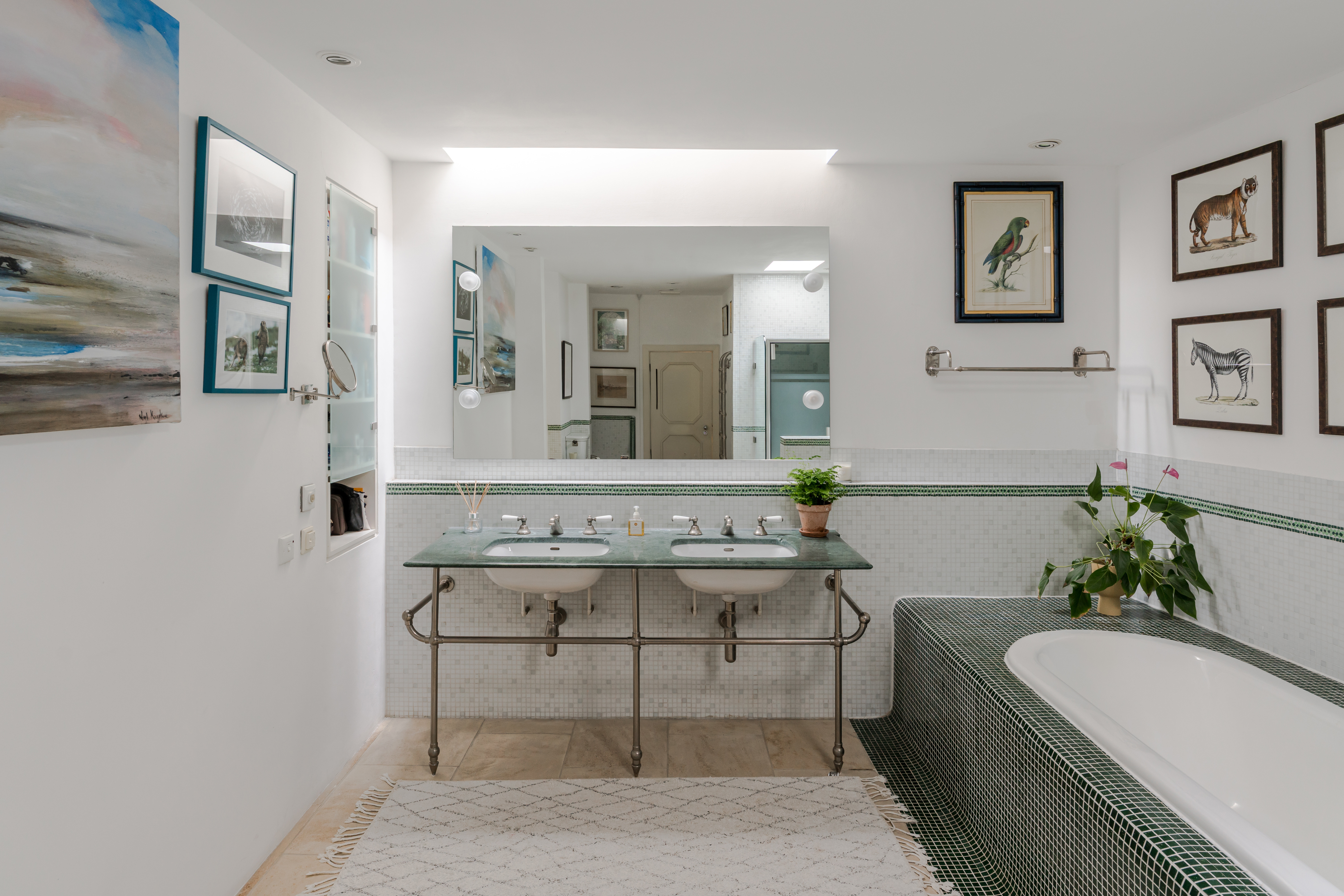 Three bedroom penthouse in Fulham, London