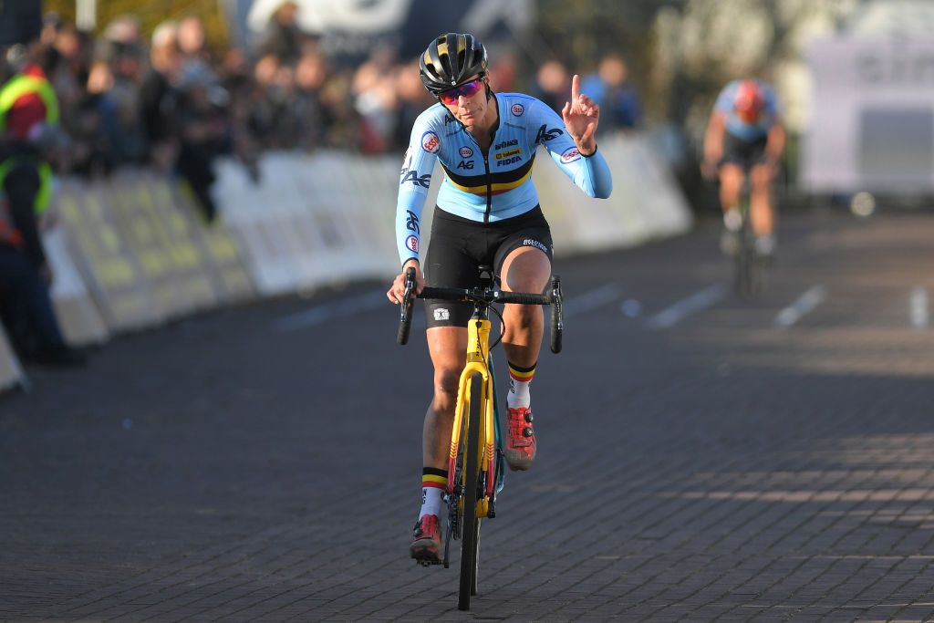 Ellen Van Loy finishes after a strong showing