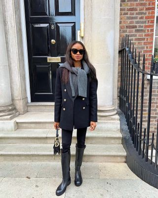 Basics to Wear With Leggings: @symphonyofsilk wears a pair of black knee-high boots over leggings