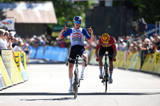 As it happened: Double breakaway success for Red Bull-Bora-Hansgrohe as yellow jersey changes hands on Tour Auvergne-Rhône-Alpes stage 6