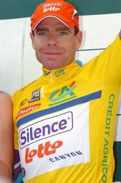 Cadel Evans (Silence - Lotto) moved back into the leader's jersey after finishing second in the stage four time trial.