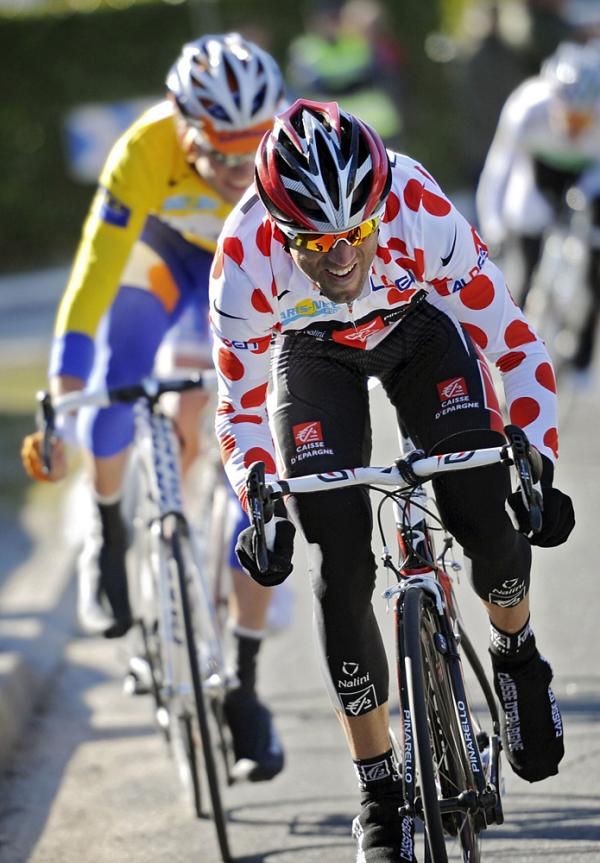 Alejandro Valverde in the KOM jersey on the move.